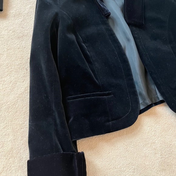 Beautiful black dress with velvet jacket.  Size 7/8 form fitting - Picture 5 of 5